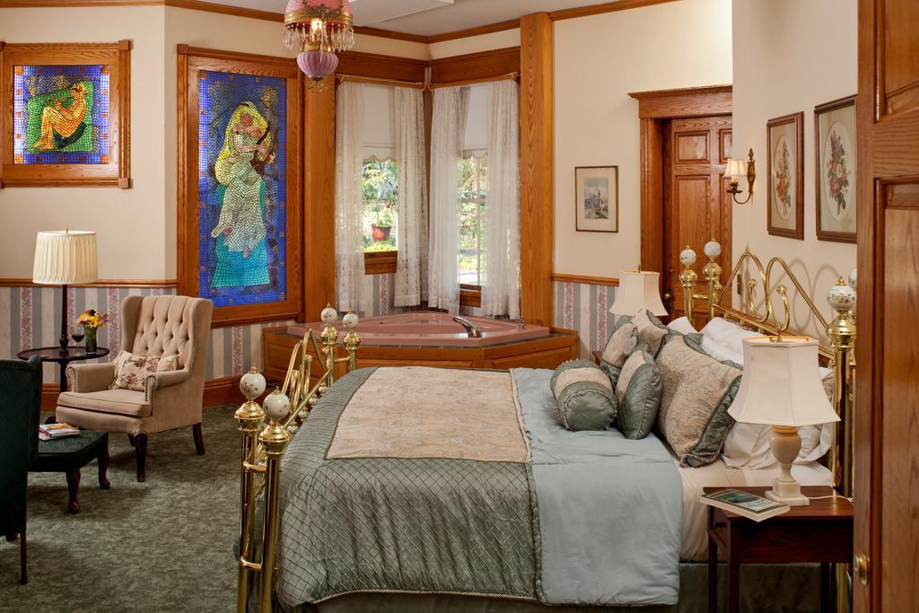 Old Rittenhouse Inn Bayfield Room photo