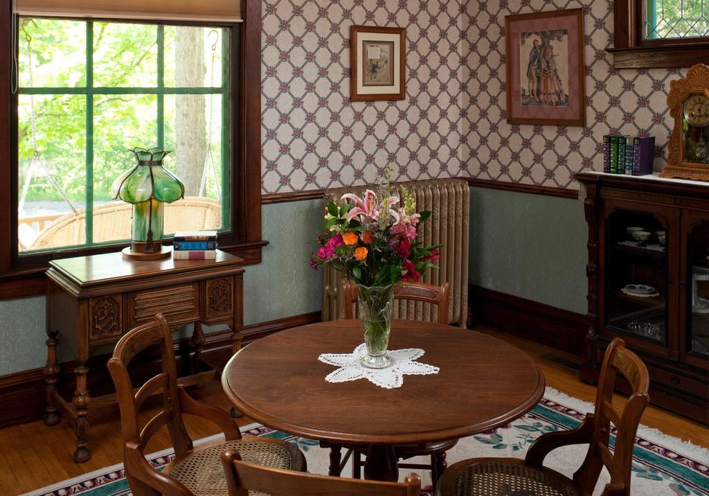 Old Rittenhouse Inn Bayfield Room photo
